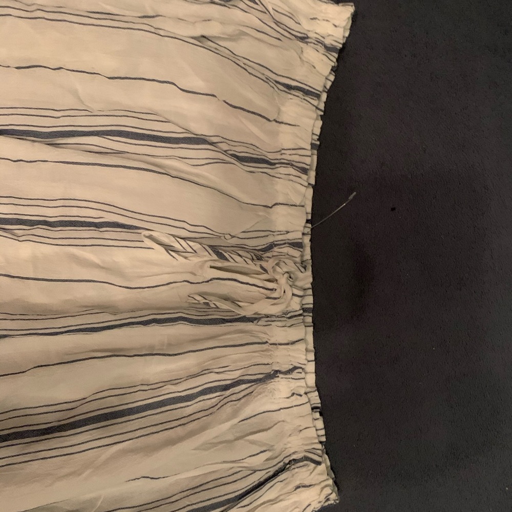 off shoulder top - Picture 2 of 2